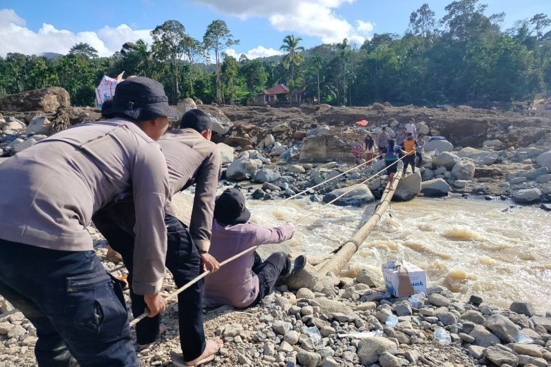 Cuaca Ekstrem Jembatan Suramadu