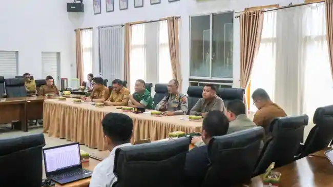 Daftar 8 Anggota Dewan