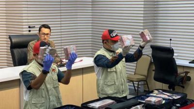 KPK Geledah Safe House